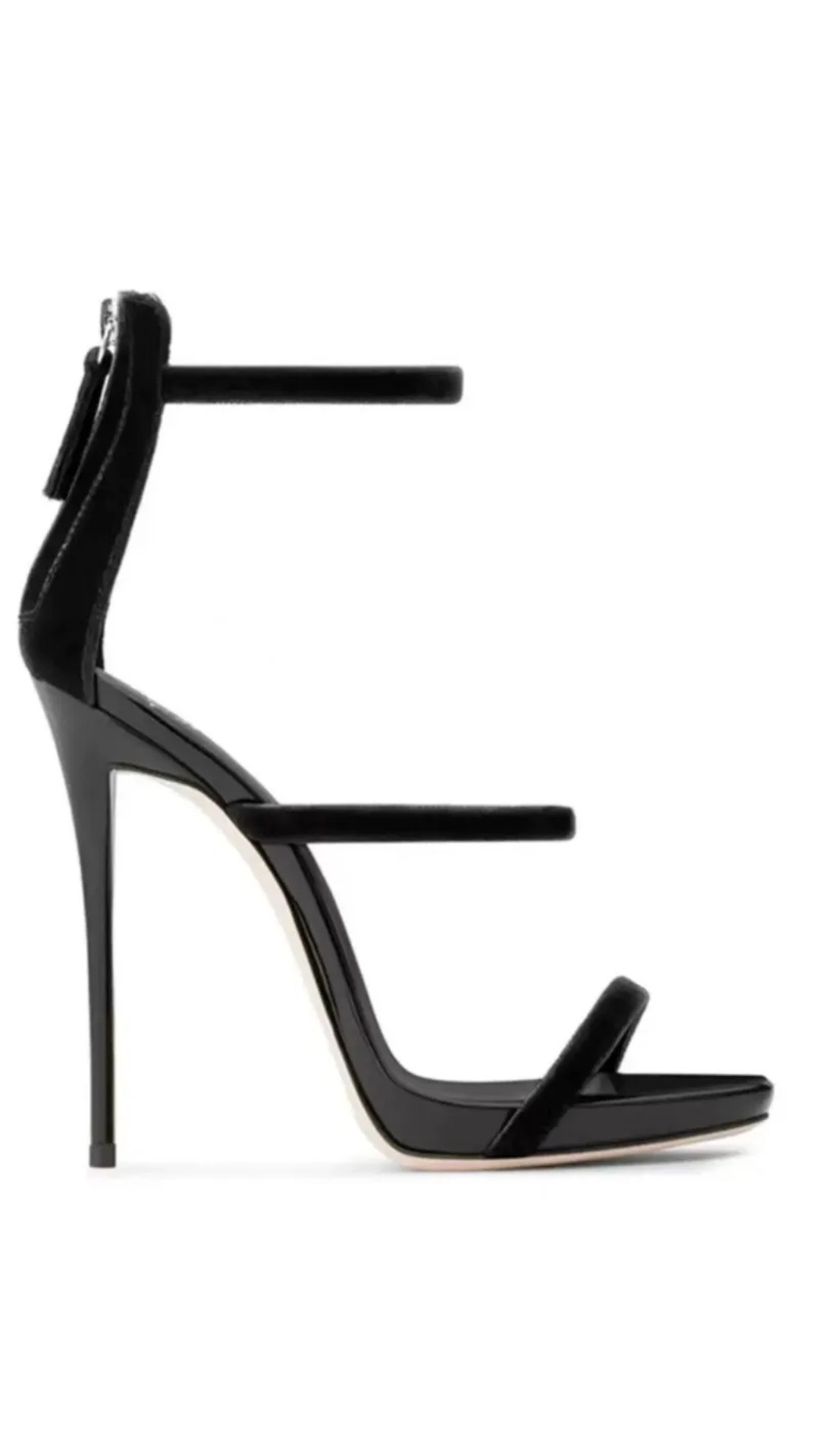 VENUS · SANDALIAS DE TACÓN CON TIRAS ELEGANTES