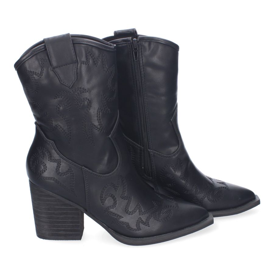 TULSA · BOTINES COWBOY DE PUNTA FINA CON BORDADOS Y TACÓN DE 8 CM