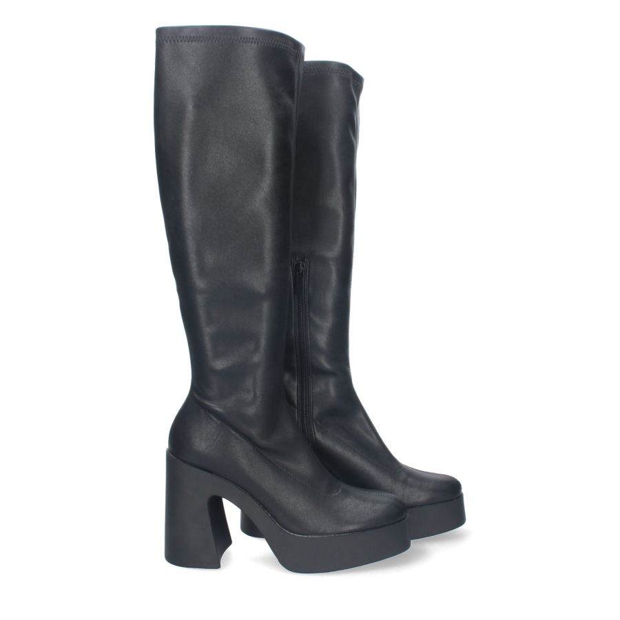 KAI · BOTAS ALTAS CON TACÓN ANCHO Y PLATAFORMA