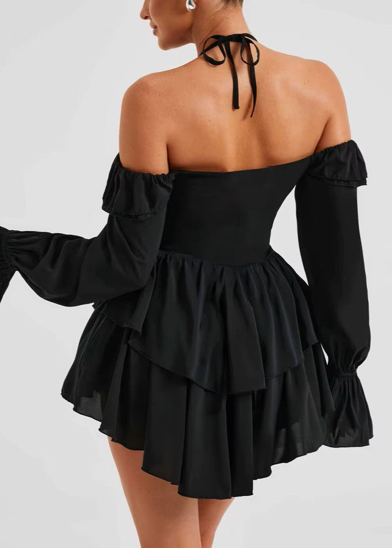 ATENEA · VESTIDO MINI CON ESCOTE EN V Y VOLANTES AL VUELO