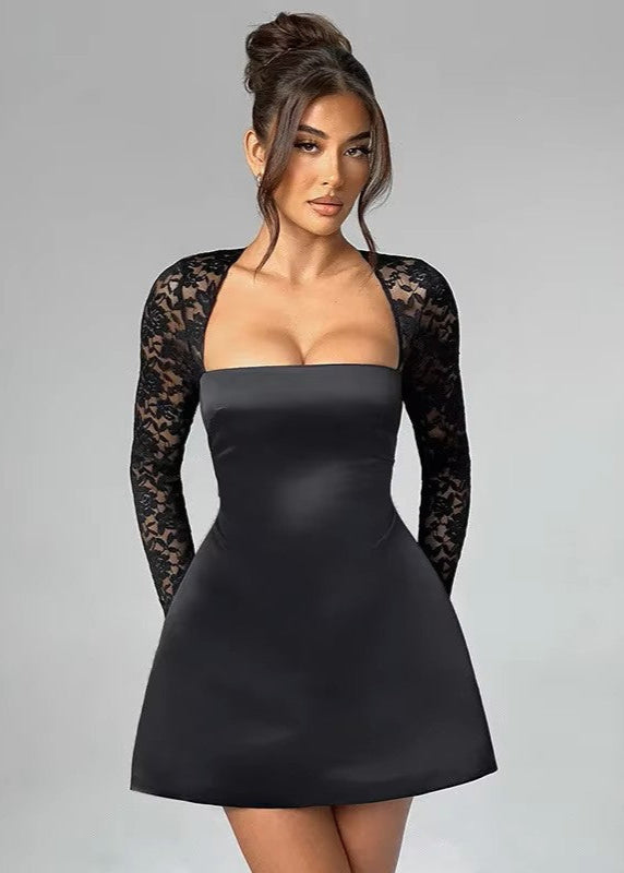 CELINE · VESTIDO MINI CON MANGAS LARGAS DE ENCAJE Y ESCOTE RECTO