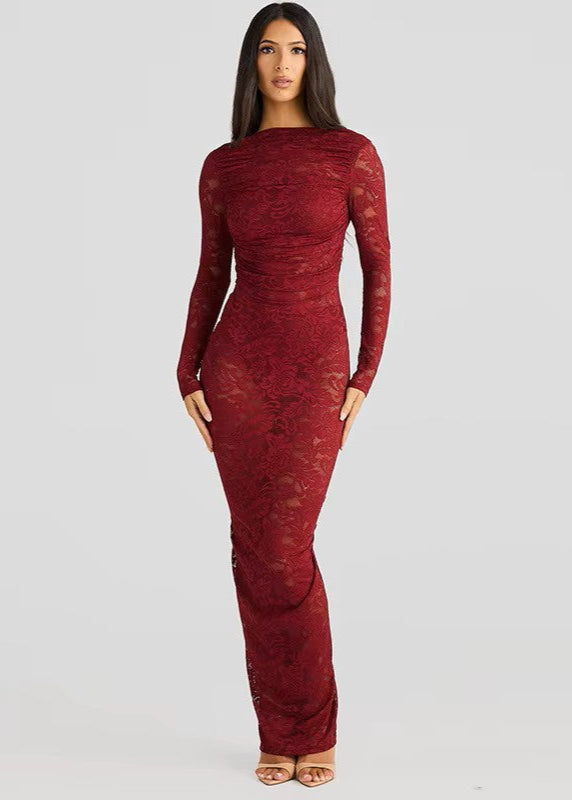 GABRIELLE · VESTIDO LARGO DE ENCAJE CON ESPALDA DESCUBIERTA Y MANGAS LARGAS
