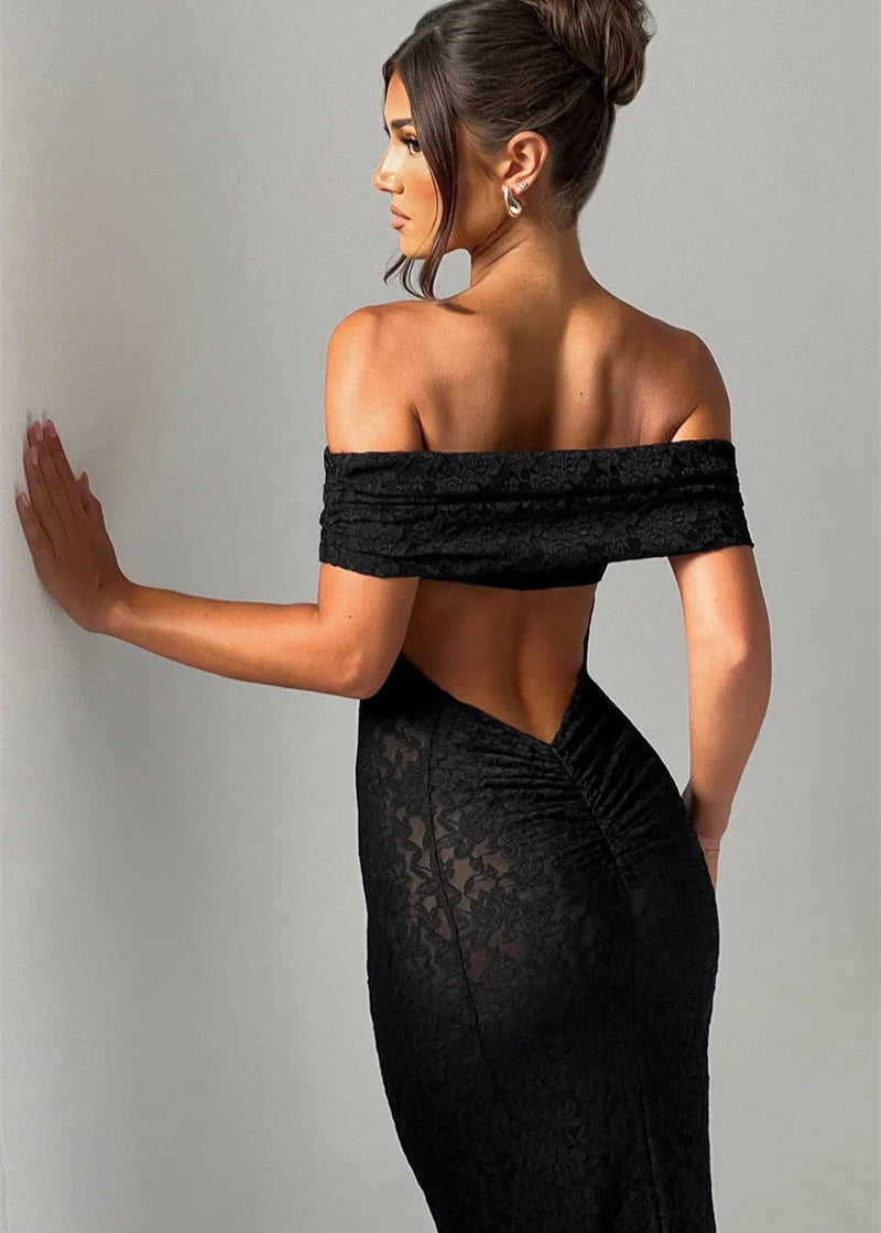 KENDRA · VESTIDO LARGO DE ENCAJE CON ESCOTE BARDOT Y ESPALDA DESCUBIERTA