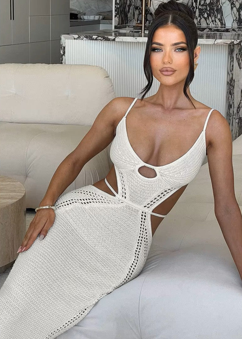 MADISON · VESTIDO DE CROCHÉ CON ESPALDA DESCUBIERTA Y CORTE SIRENA