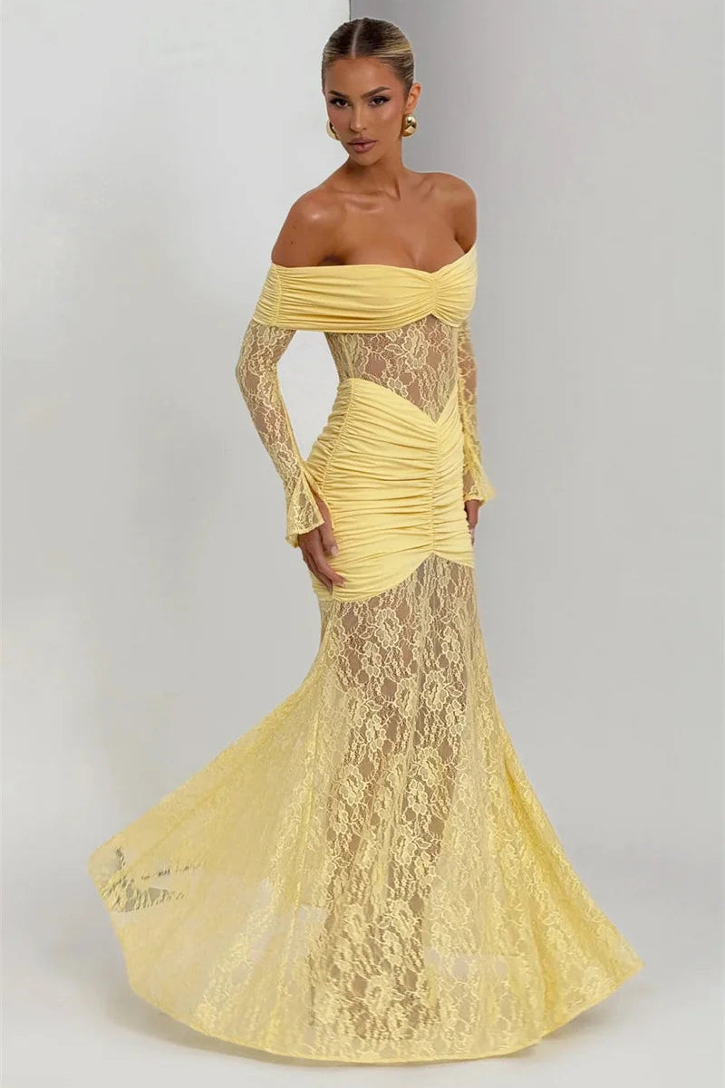 SERAPHINE · VESTIDO LARGO DE ENCAJE CON HOMBROS DESCUBIERTOS Y MANGA LARGA