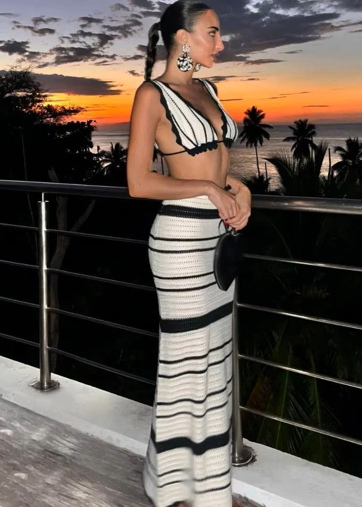 AMAL · CONJUNTO DE CROCHÉ AJUSTABLE CON ESPALDA DESCUBIERTA Y FALDA SIRENA