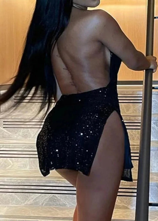 GLASS · VESTIDO MINI DE LENTEJUELAS CON ESCOTE CASCADA Y ESPALDA DESCUBIERTA