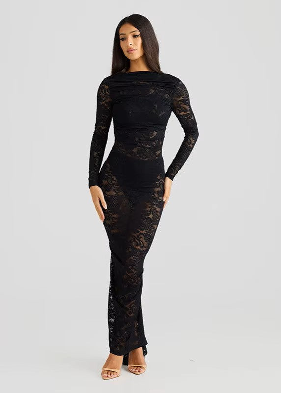 GABRIELLE · VESTIDO LARGO DE ENCAJE CON ESPALDA DESCUBIERTA Y MANGAS LARGAS