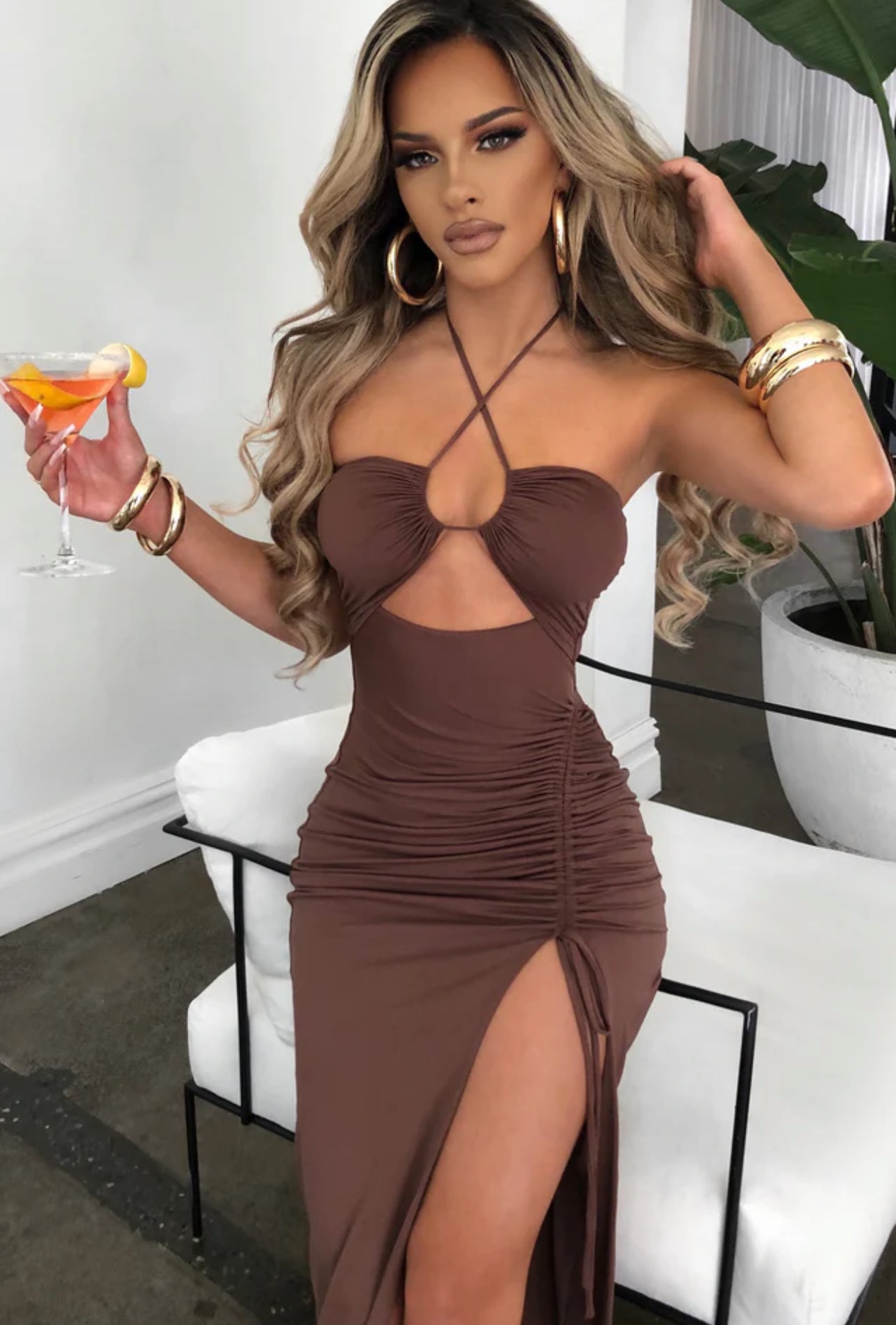 vestido maxi mujer escote cruzado abertura abdomen falda regulable espalda descubierta marrón negro elegante